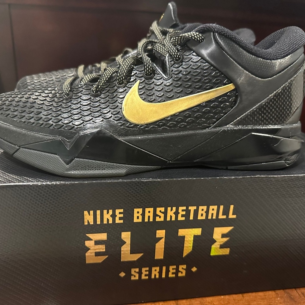 Nike Kobe VII Elite Black Gold Size 10 Used
